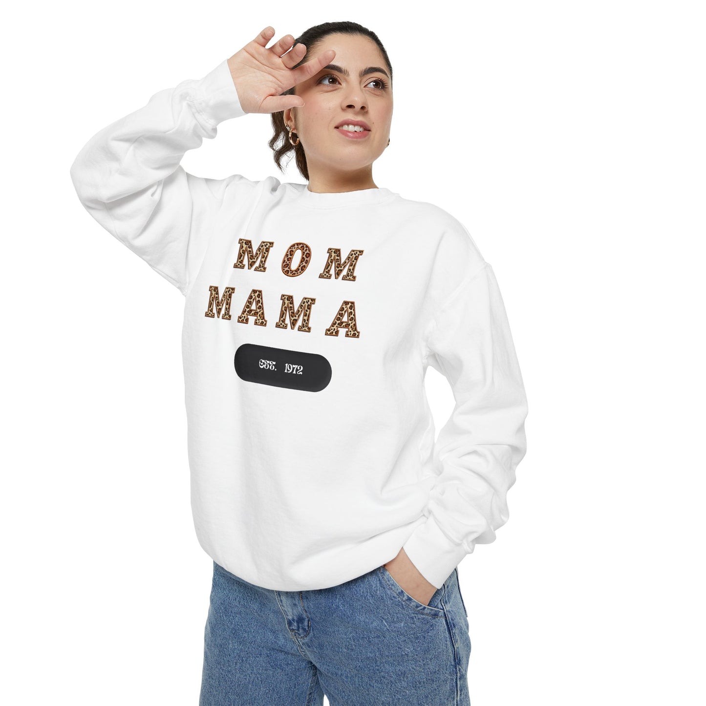 Mom Mama Garment-Dyed Sweatshirt - Cozy Gift for Mothers