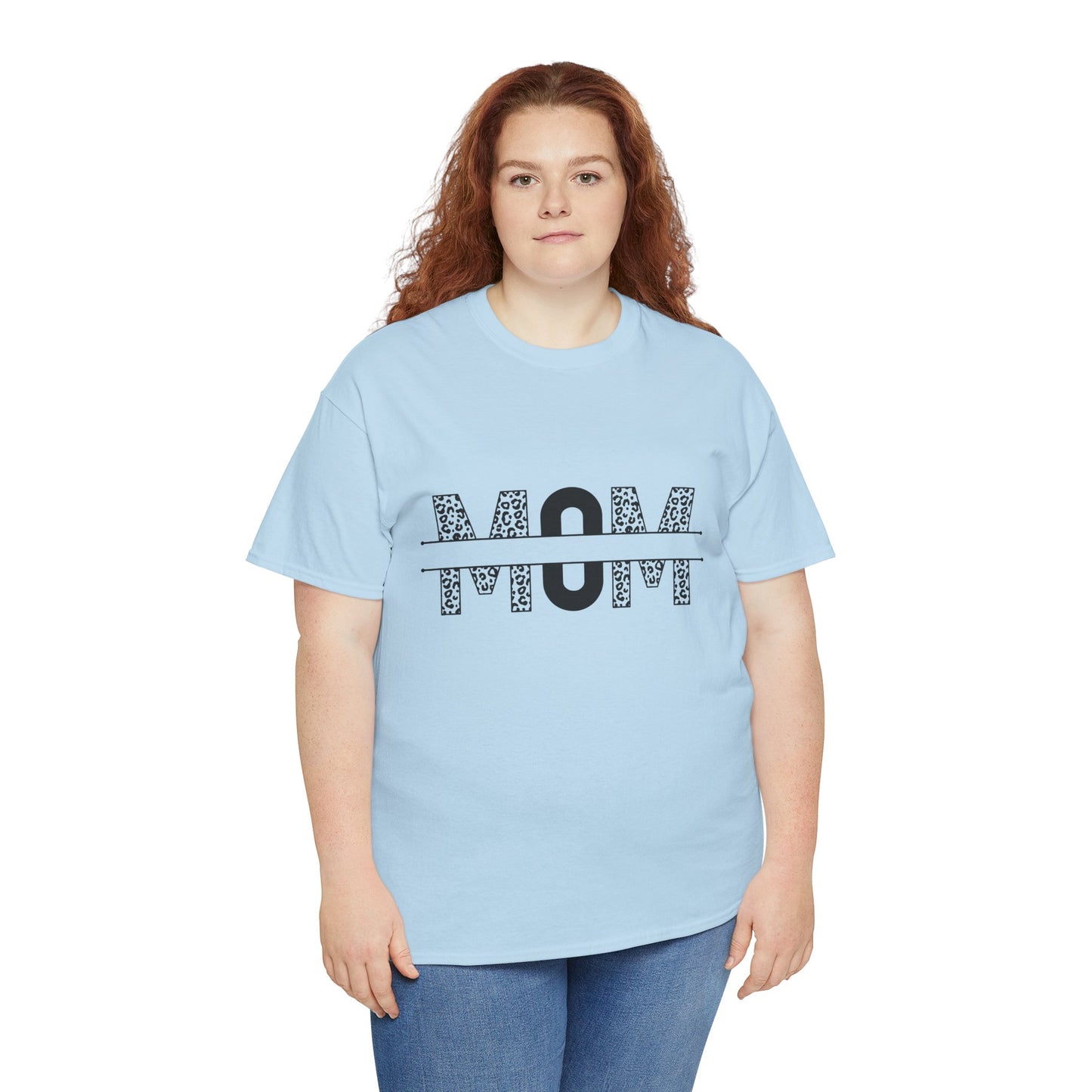 Stylish Mom Tee - Perfect for Mother's Day Gifts, Casual Wear, Birthdays, Mom Appreciation, Love for Moms