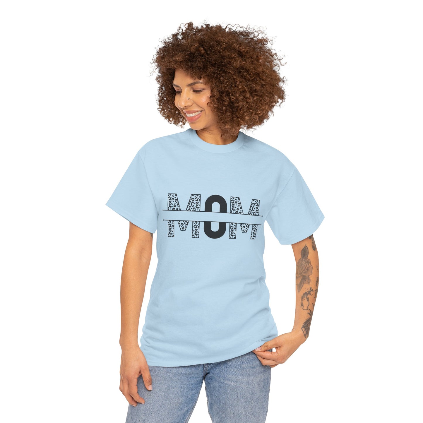 Stylish Mom Tee - Perfect for Mother's Day Gifts, Casual Wear, Birthdays, Mom Appreciation, Love for Moms