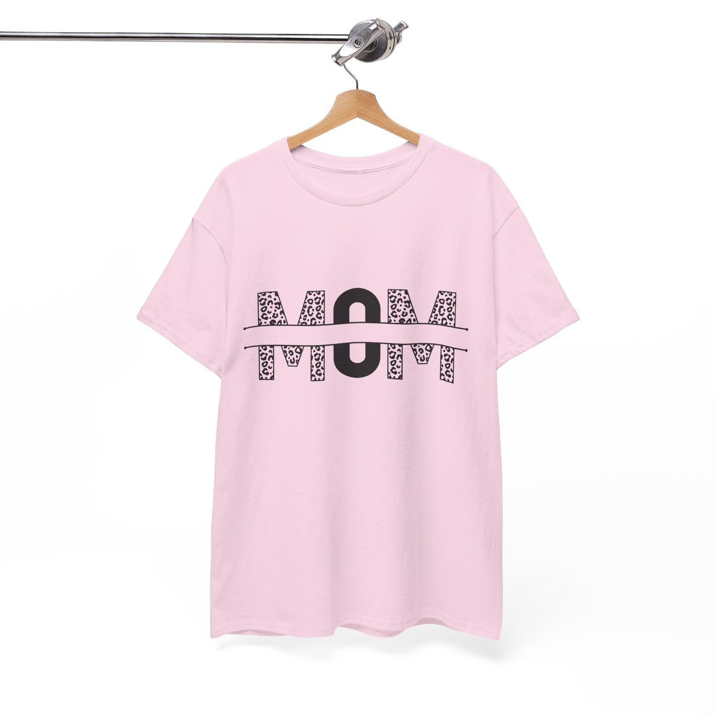 Stylish Mom Tee - Perfect for Mother's Day Gifts, Casual Wear, Birthdays, Mom Appreciation, Love for Moms