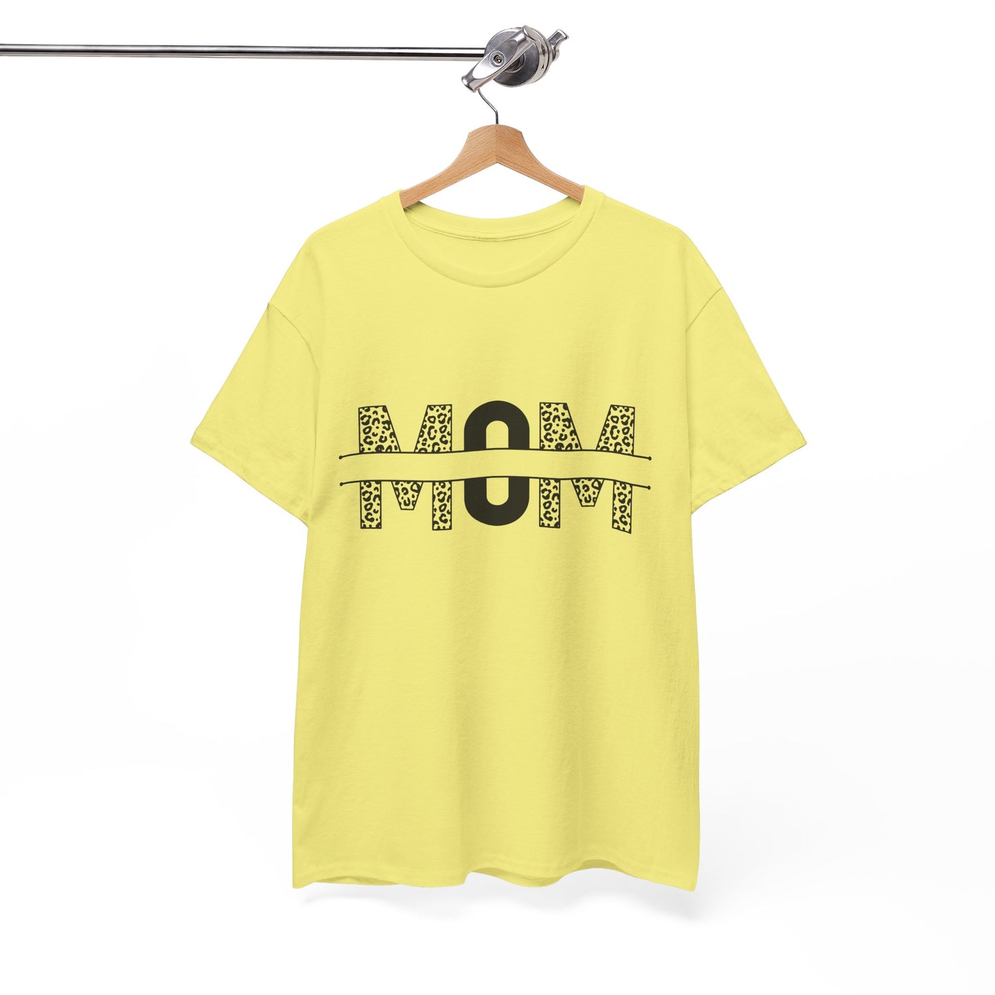 Stylish Mom Tee - Perfect for Mother's Day Gifts, Casual Wear, Birthdays, Mom Appreciation, Love for Moms