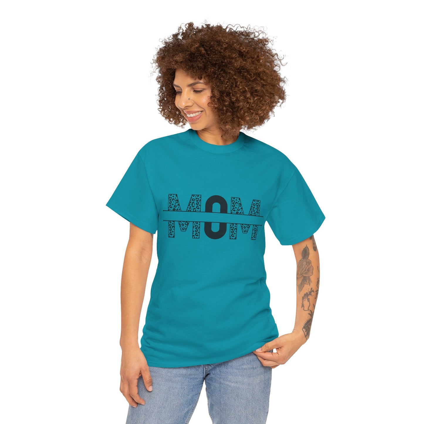 Stylish Mom Tee - Perfect for Mother's Day Gifts, Casual Wear, Birthdays, Mom Appreciation, Love for Moms