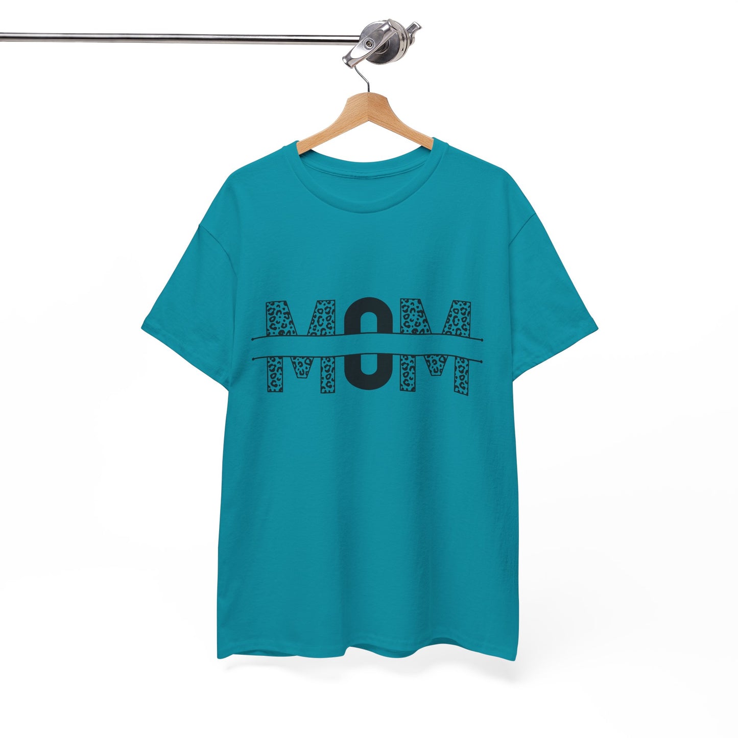 Stylish Mom Tee - Perfect for Mother's Day Gifts, Casual Wear, Birthdays, Mom Appreciation, Love for Moms