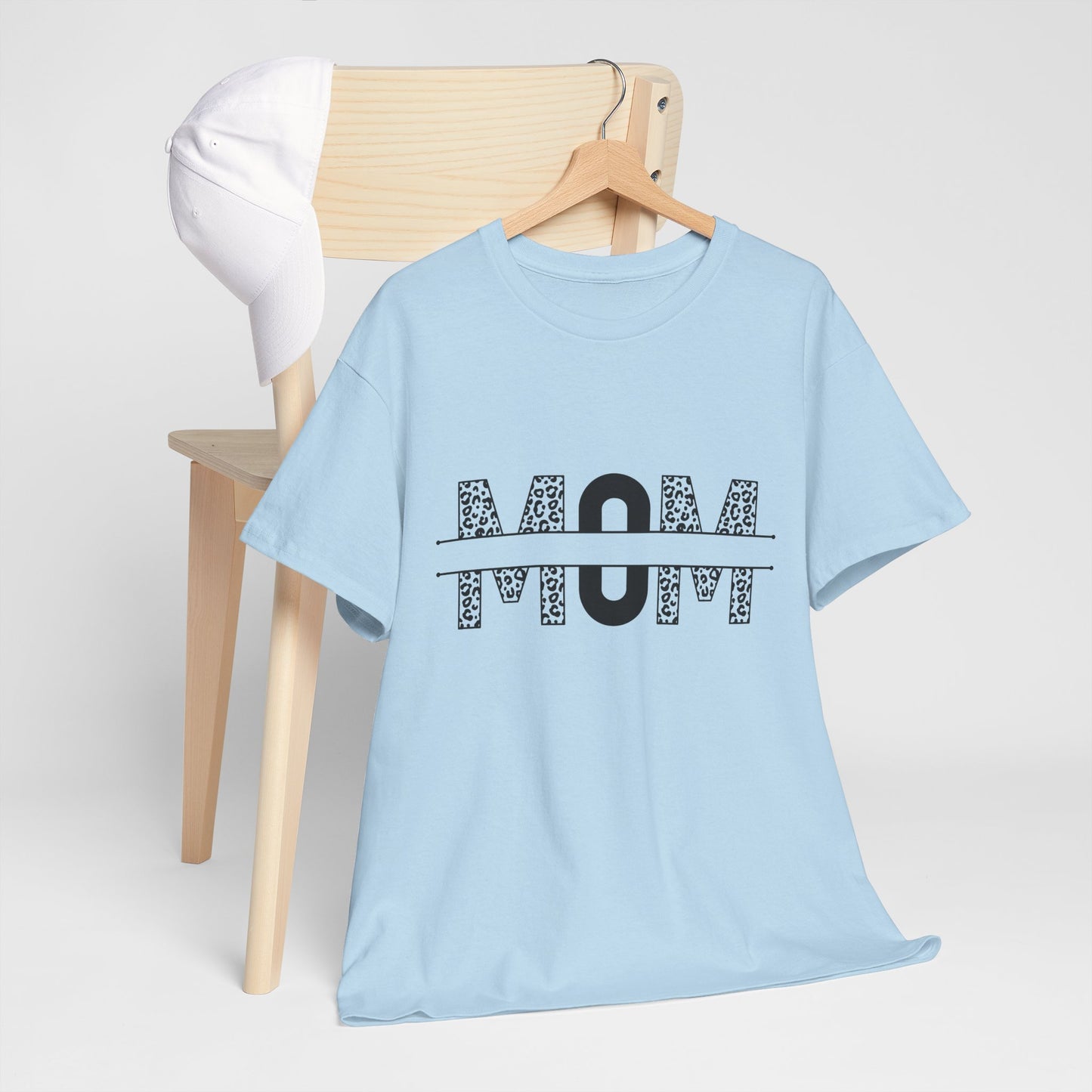 Stylish Mom Tee - Perfect for Mother's Day Gifts, Casual Wear, Birthdays, Mom Appreciation, Love for Moms